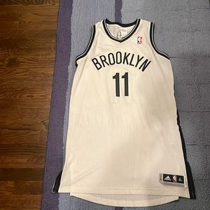 SIGNED brook lopez jersey